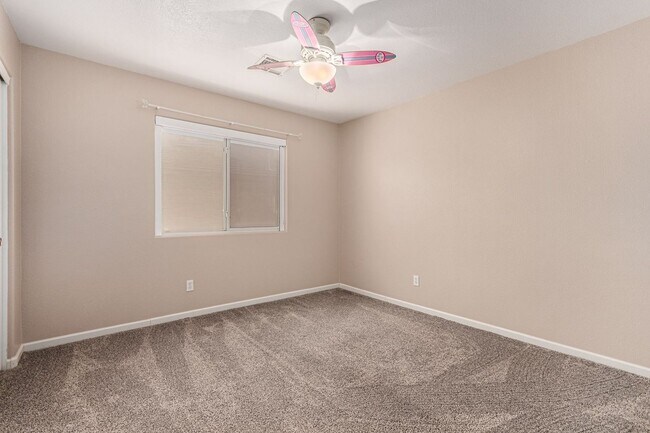 Building Photo - 3-bedroom plus bonus room with 3-car garage on large lot