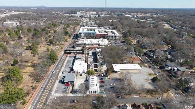 Building Photo - 307 Cherokee Ave SE