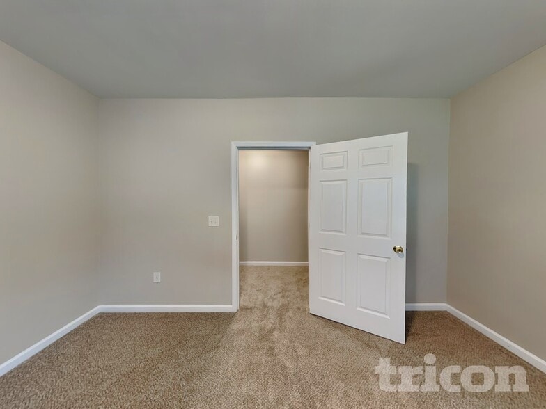 Building Photo - 15 Magnolia Dr