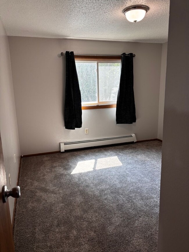 Building Photo - 2715 Hawken St