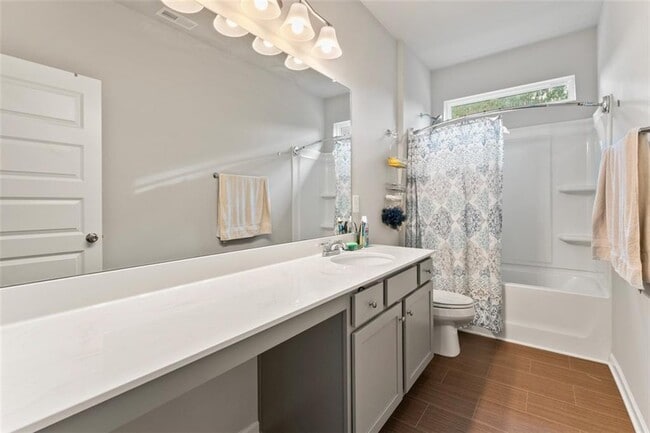 Building Photo - 3531 Meadow Grass Dr