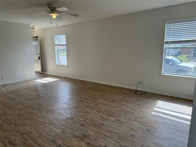 Building Photo - 12415 Jamie Dr