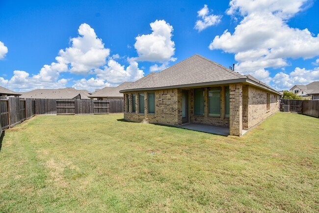 Building Photo - 17007 Shine Bright Ct