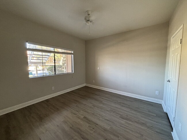 Building Photo - 2 Bed, 2 Bath condo, ground floor unit