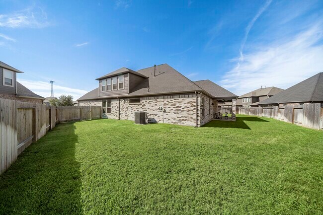 Building Photo - 19103 Heather Downs Ct