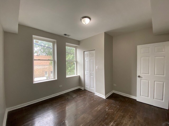 Building Photo - 1609 N Lawndale Ave