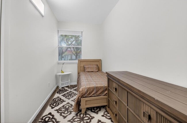 Building Photo - 2225 NW 53rd St