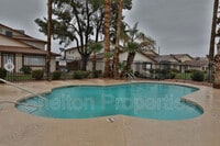 Building Photo - 860 E Brown Rd