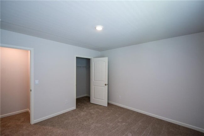 Building Photo - 331 Belmont Dr