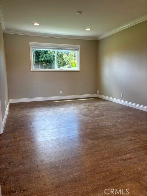 Building Photo - 1821 Pitcairn Dr