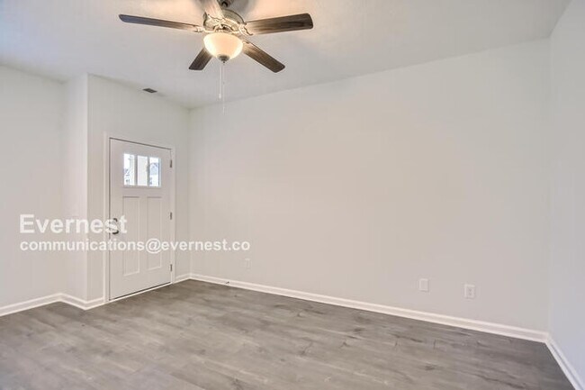 Building Photo - 307 Raines Ct