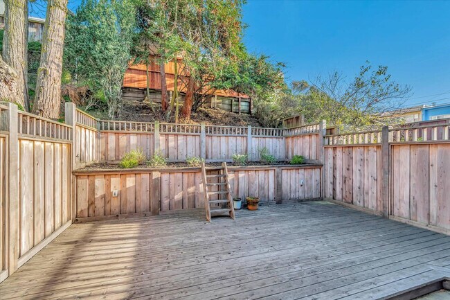 Building Photo - 501 Atlanta St