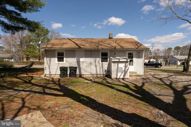 Building Photo - 504 Plover Rd