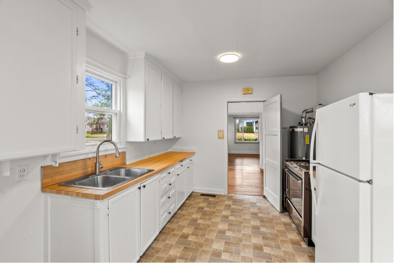 Building Photo - 1625 N Grant St