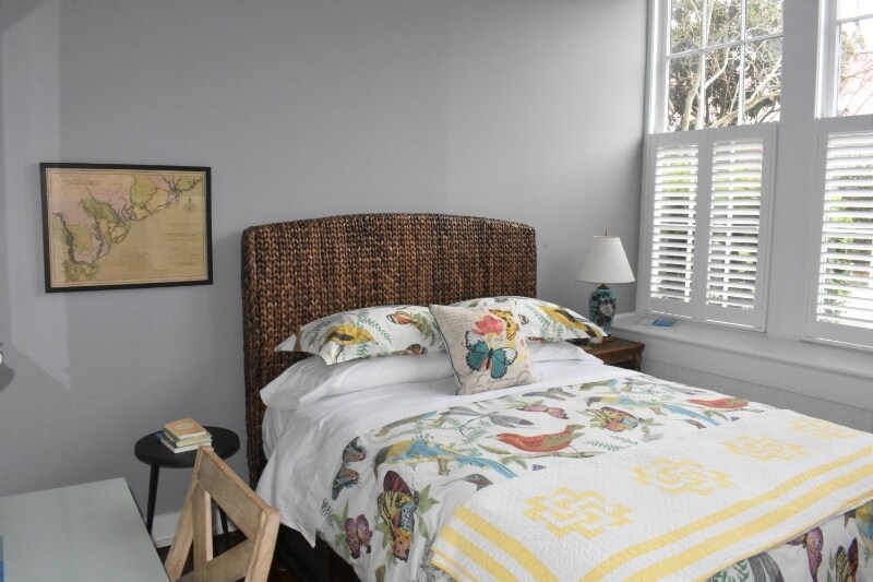 Building Photo - 67 Legare St