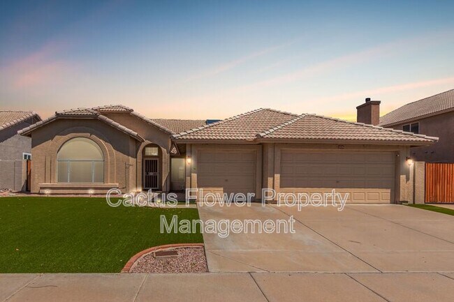 Primary Photo - 4226 E Rockledge Rd