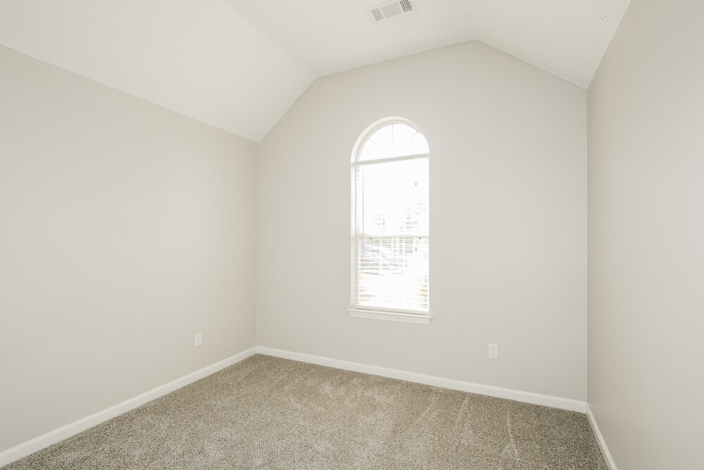 Building Photo - 10352 Walden Pine Cove