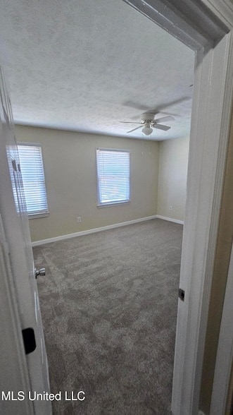 Building Photo - 933 Glastonbury Cir