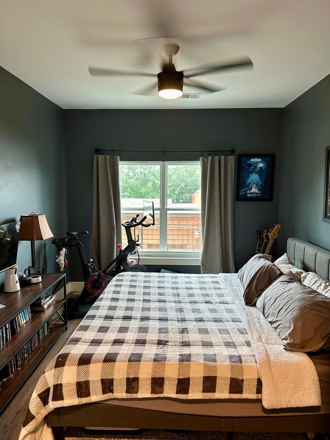 Building Photo - Beautiful Condo - North Burnet Road!