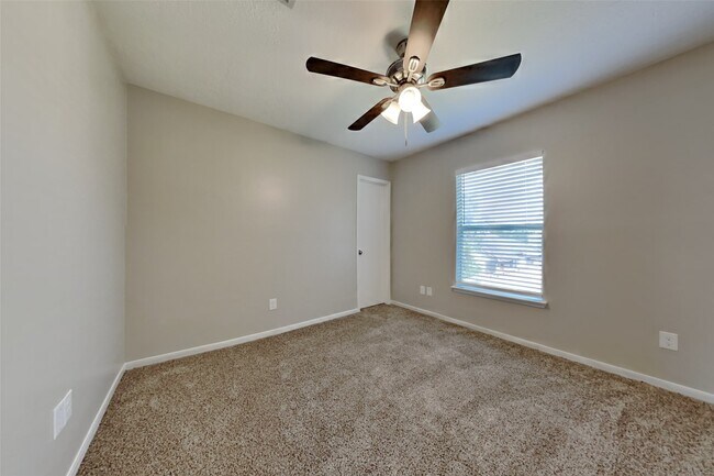 Building Photo - 12618 Duchess Ln