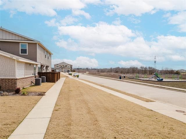 Building Photo - 606 Fallow Dr
