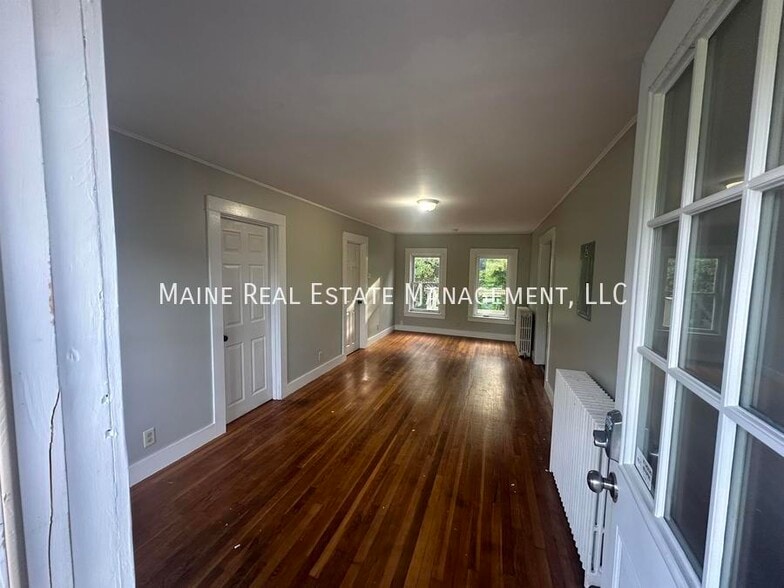 Primary Photo - 91 Castine Rd