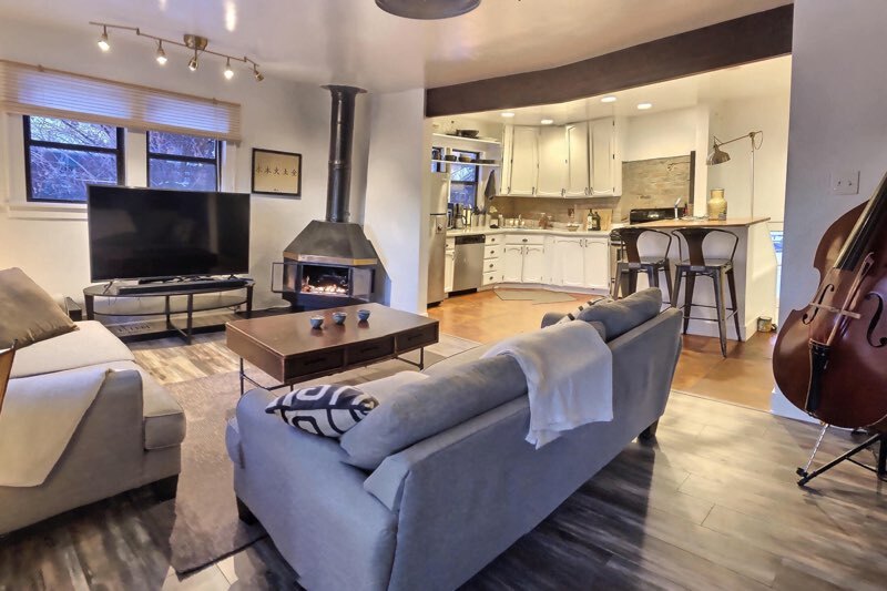 Building Photo - 2141 S 500 E