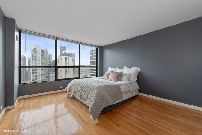 Building Photo - 405 N Wabash Ave