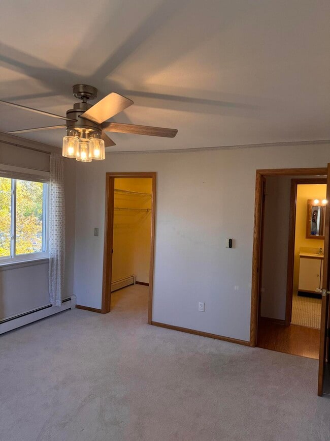 Building Photo - 1321 W Main St