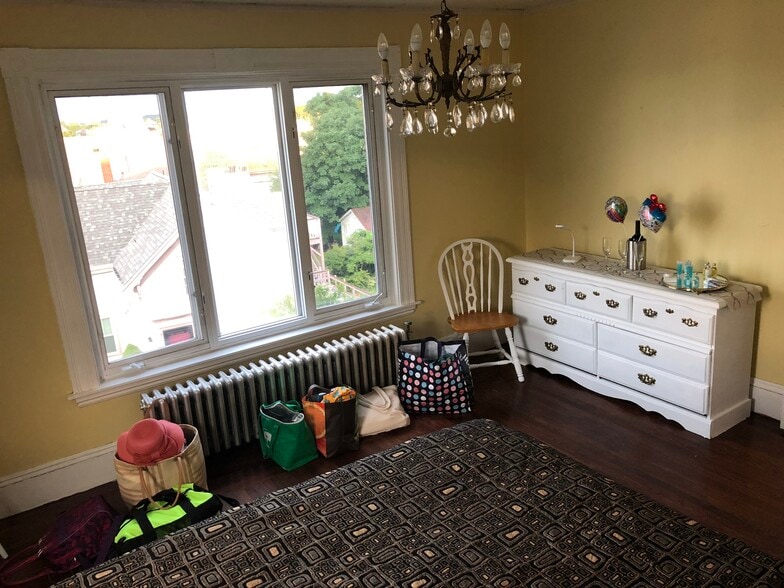 Building Photo - 10 Commonwealth Ave