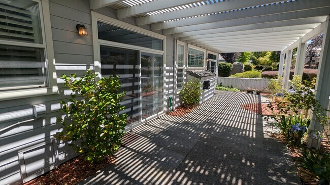 Building Photo - 2012 Carignan Way