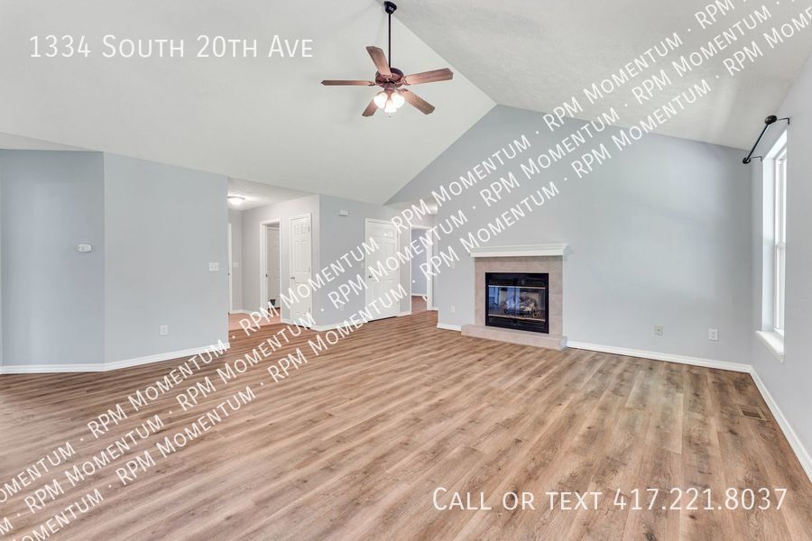 Building Photo - 1334 S 20th Ave