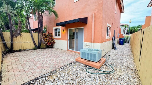 Building Photo - 7752 SW 95th St