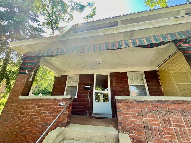 Building Photo - Charming Pittsburgh Retreat: 3-Bed Home with Hardwood Floors, Basement, and Private Porches