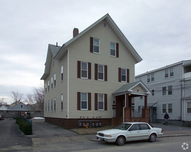 13 Cedar St 13 Cedar St Taunton MA 02780 Apartment Finder