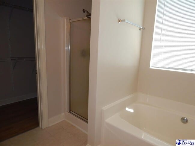 Building Photo - 2109 Elderberry Dr