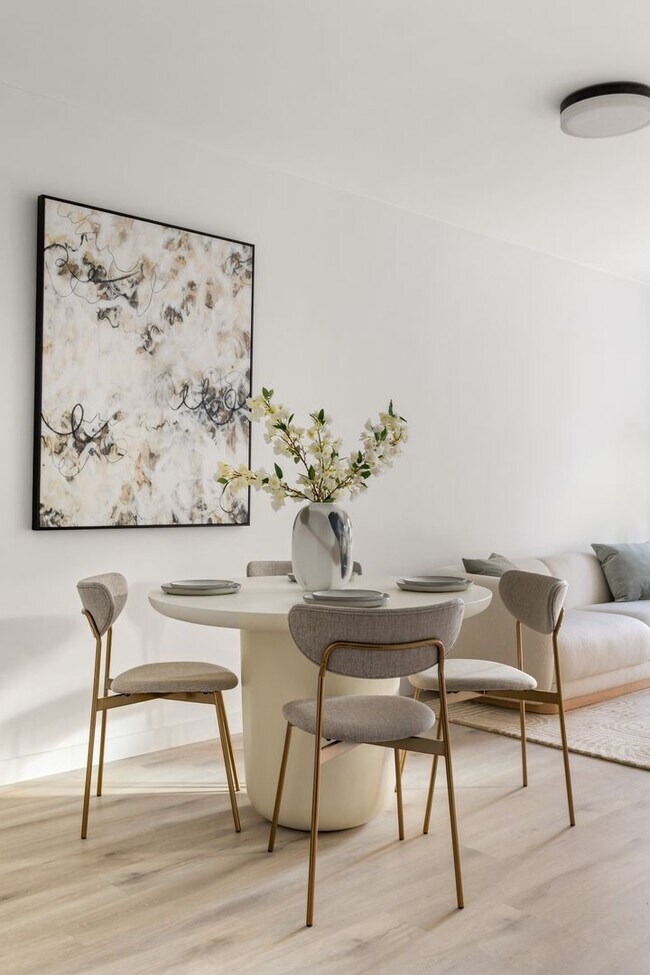 Building Photo - 2971 Shell Rd