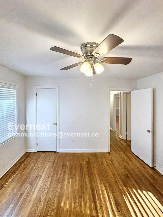 Building Photo - 2722 Harrington Dr