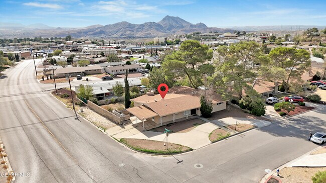 Building Photo - 4200 Wallington Dr