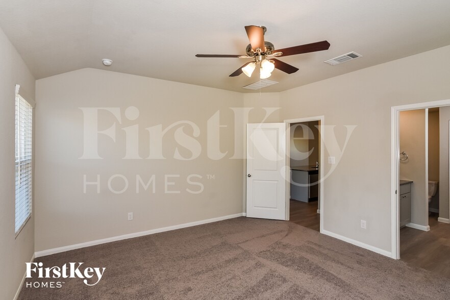 Building Photo - 1803 Morse Way