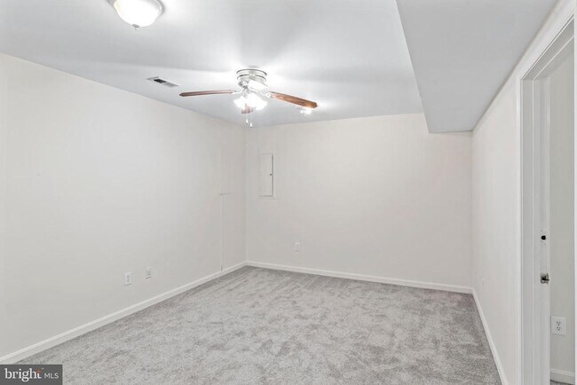 Building Photo - 4502 Henderson Rd