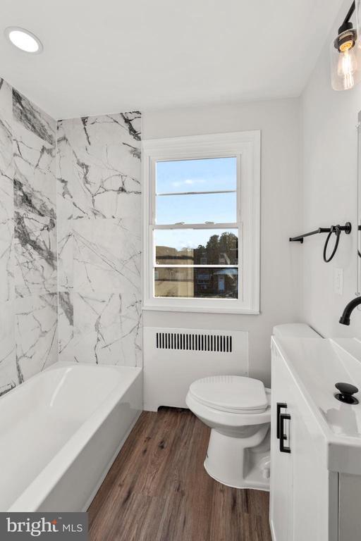 Building Photo - 8604 Chestnut Oak Rd