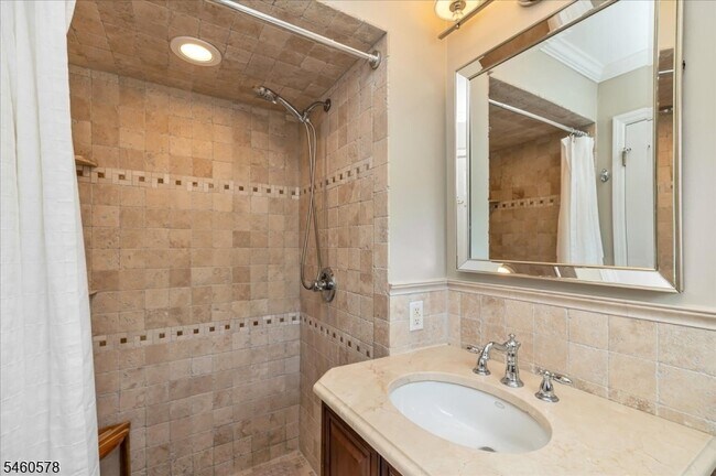 Building Photo - 54 Spruce Run