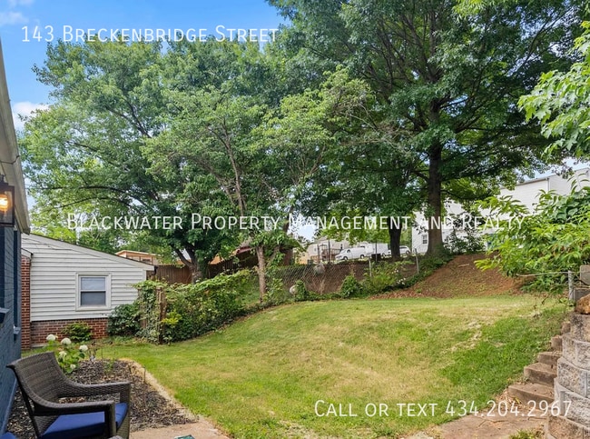 Building Photo - 143 Breckenbridge St