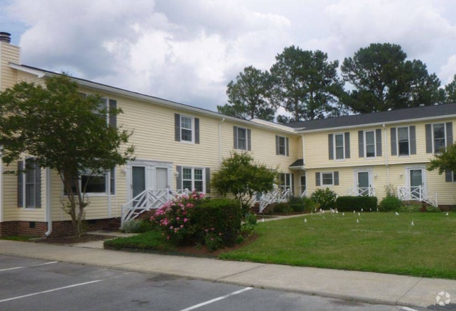 Building Photo - 109 Oakmont Dr