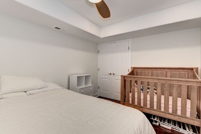 Building Photo - Historic Victorian Charm Meets Modern City Living — 1 BR + Den / 2 BA in Columbia Heights