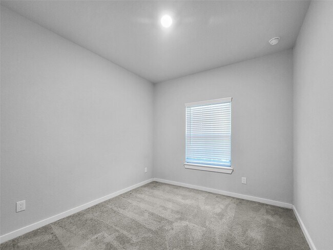 Building Photo - 21928 Juniper Crossing Dr