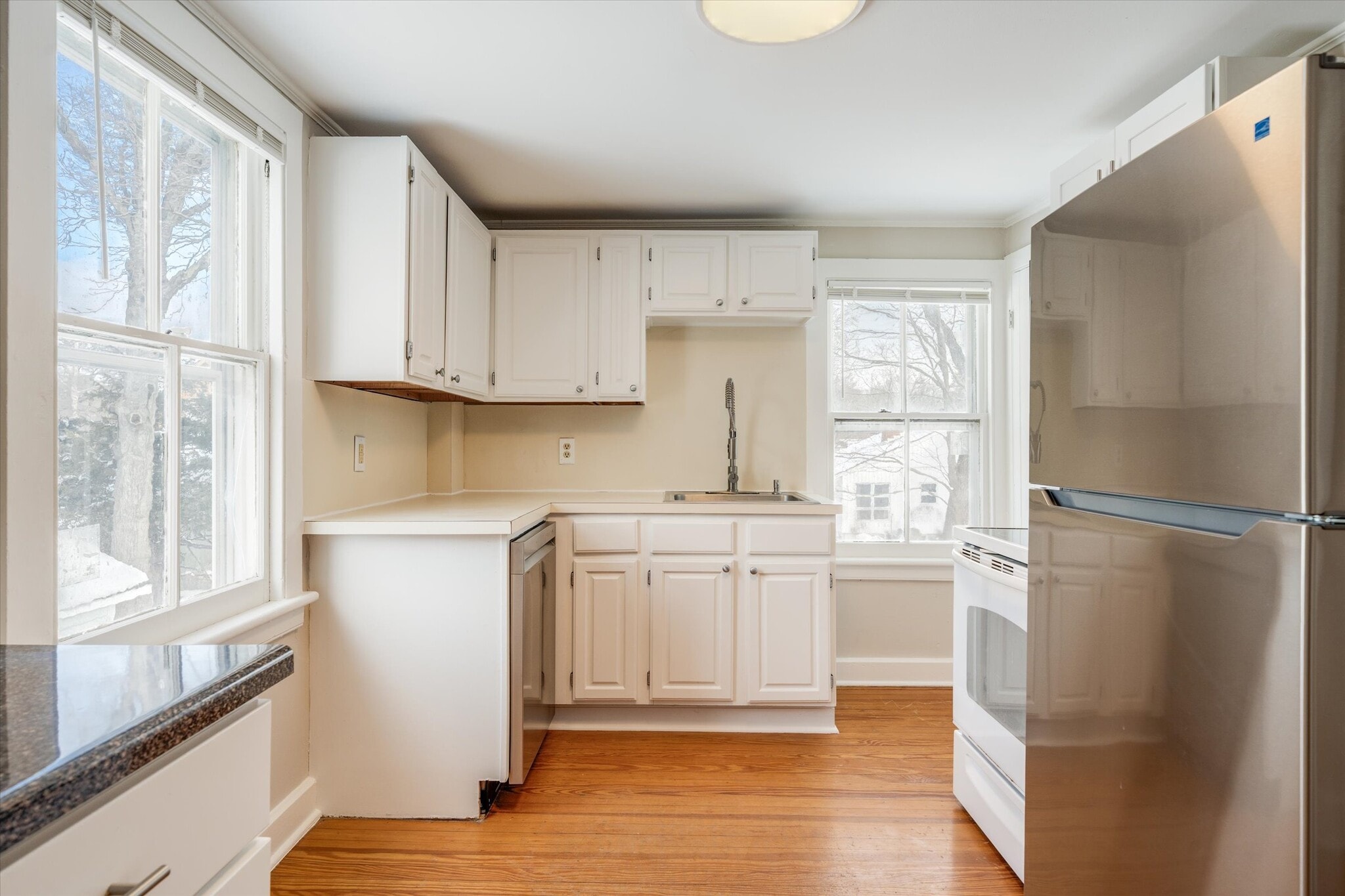 Building Photo - 6 Orchard St