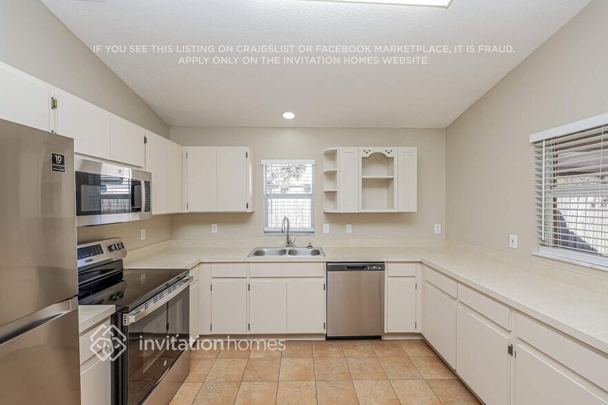 Building Photo - 1900 Woodcut Dr