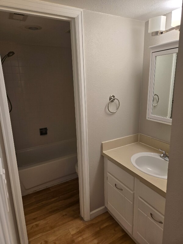 Building Photo - 5300 E Cherry Creek S Dr